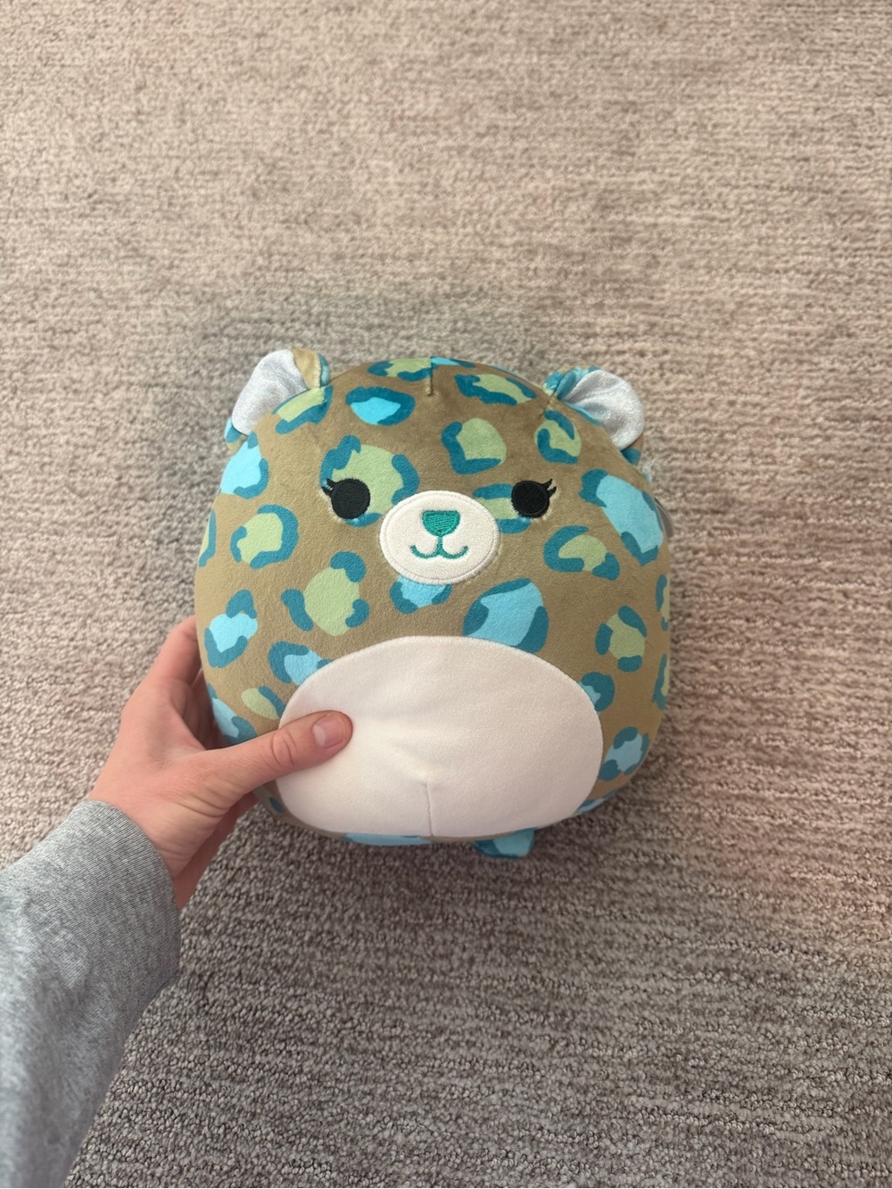 Enos 8” Squishmallow